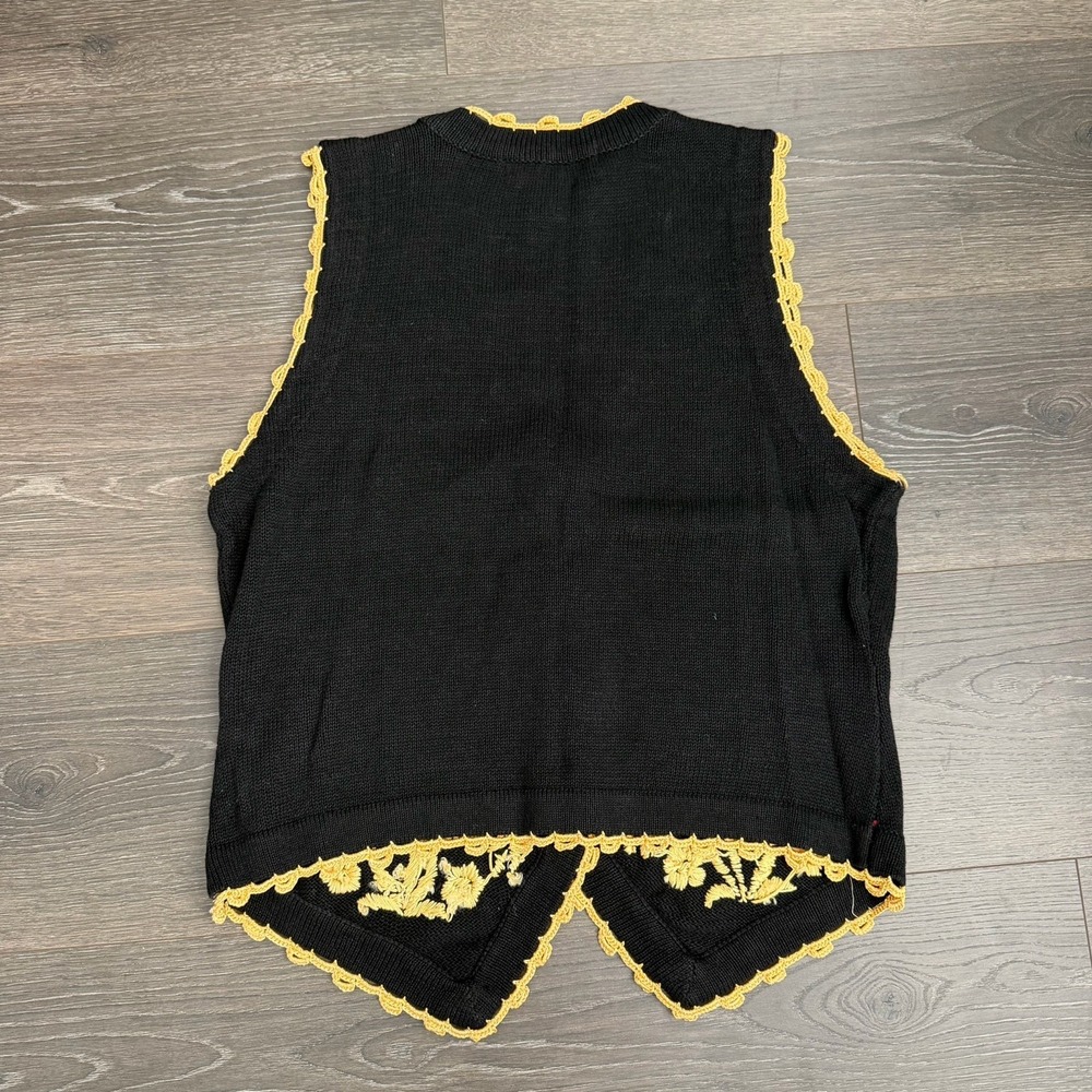Arriviste Black Gold Embroidered Sweater Vest‎ M 90s Vtg Boho Coquette Folk Art - Picture 3 of 6